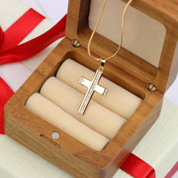 "Elegant Rose Gold Cross Pendant with Crystal Inlay Design, XPPT1269 - Picture 10 of 13